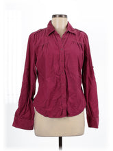 Long Sleeve Button Down Shirt size - M